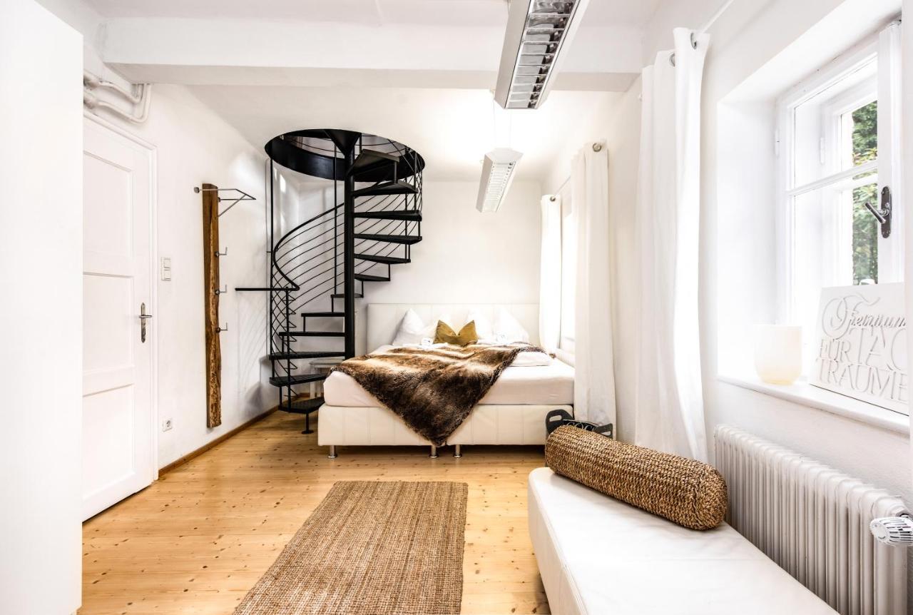 Family Wellhouse Green Garden Direct In Salzburg, Sunny Big Garden, Up To 16 Pax, Bikes For Free, Bbq, Sunbeds, Parking For Free, 15 Min Sound Of Music Bagian luar foto