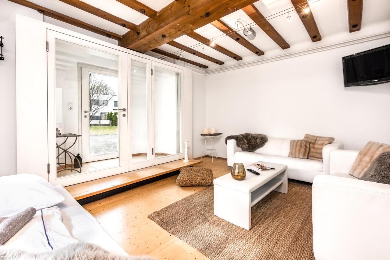 Family Wellhouse Green Garden Direct In Salzburg, Sunny Big Garden, Up To 16 Pax, Bikes For Free, Bbq, Sunbeds, Parking For Free, 15 Min Sound Of Music Bagian luar foto