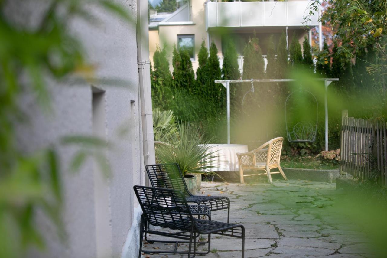Family Wellhouse Green Garden Direct In Salzburg, Sunny Big Garden, Up To 16 Pax, Bikes For Free, Bbq, Sunbeds, Parking For Free, 15 Min Sound Of Music Bagian luar foto