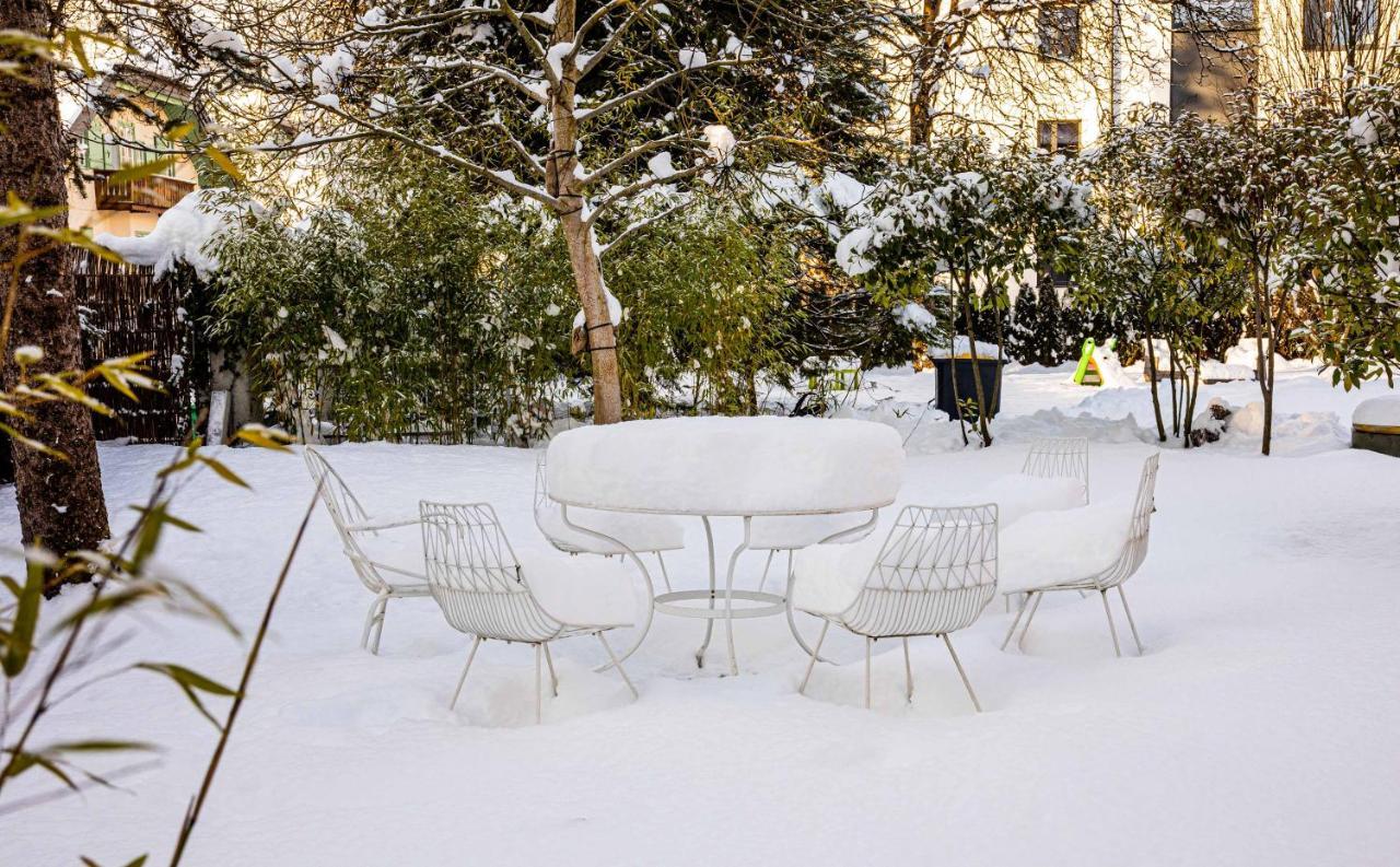 Family Wellhouse Green Garden Direct In Salzburg, Sunny Big Garden, Up To 16 Pax, Bikes For Free, Bbq, Sunbeds, Parking For Free, 15 Min Sound Of Music Bagian luar foto