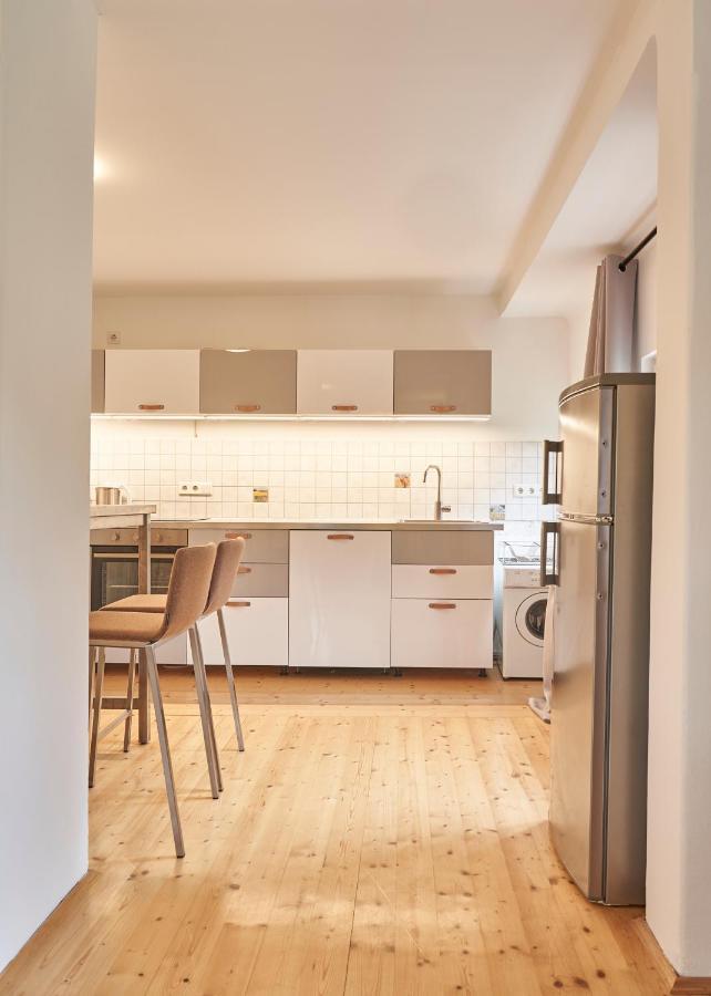 Family Wellhouse Green Garden Direct In Salzburg, Sunny Big Garden, Up To 16 Pax, Bikes For Free, Bbq, Sunbeds, Parking For Free, 15 Min Sound Of Music Bagian luar foto